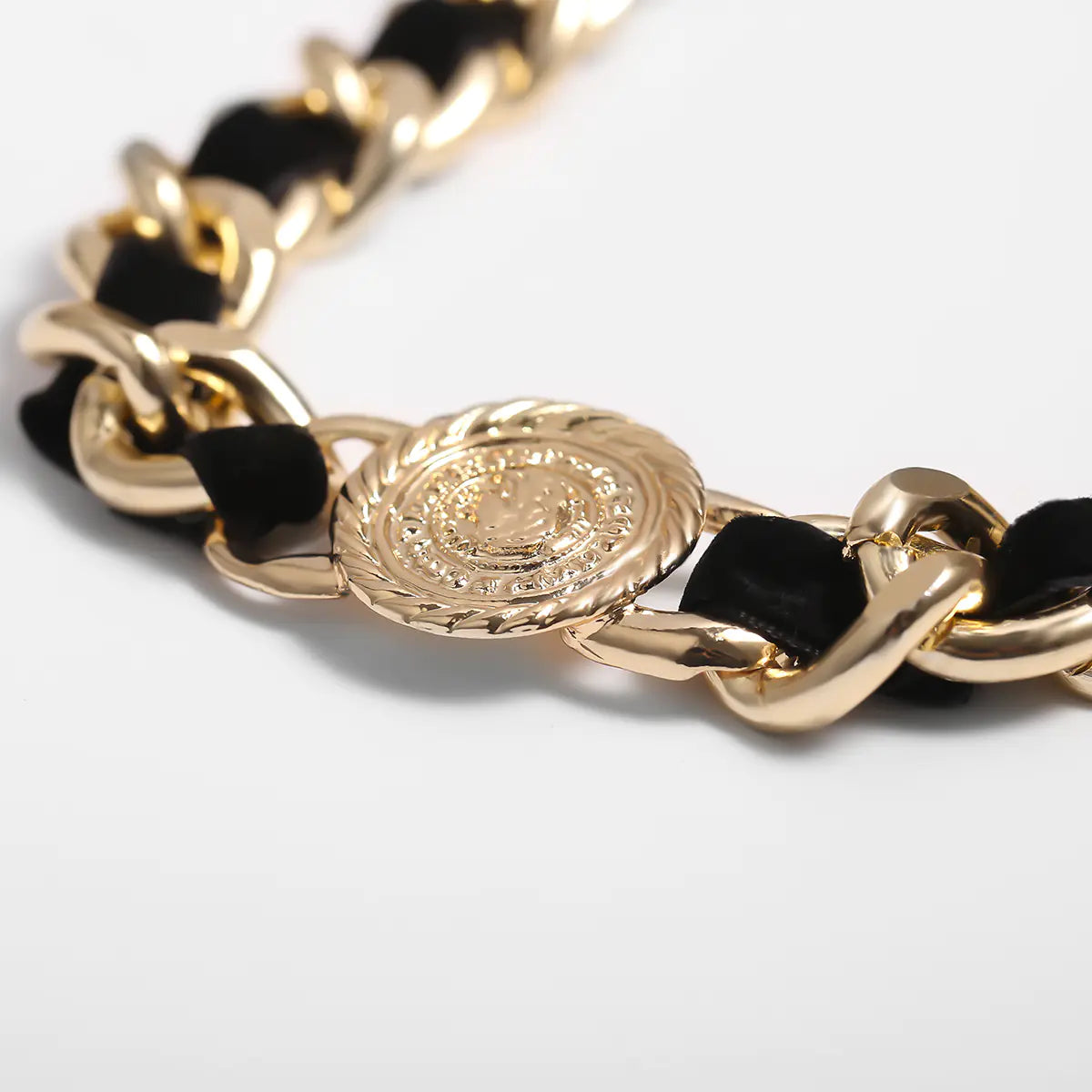 Retro Layered Geometric Pendant Chain Necklace for Women